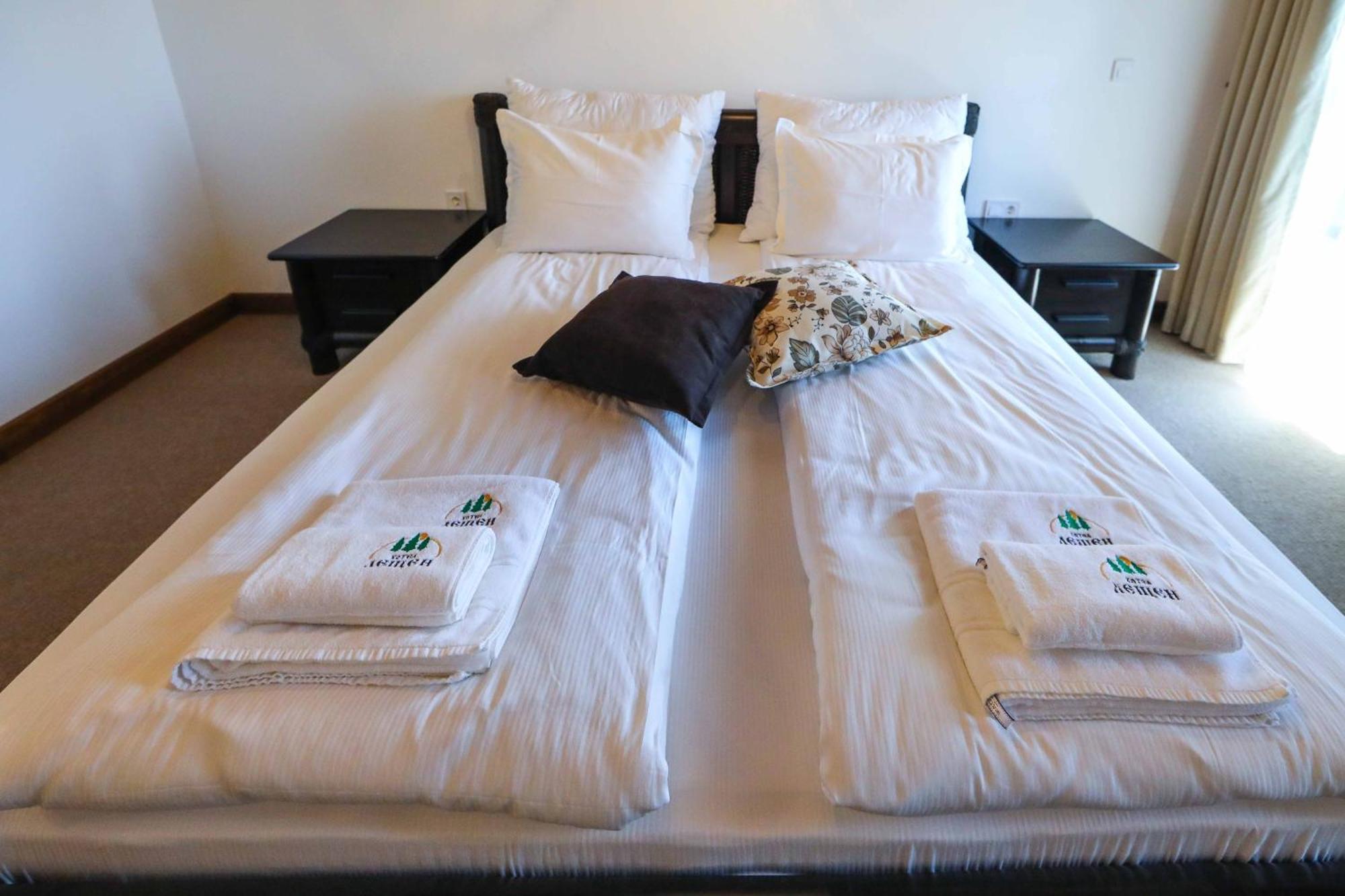 Hotel Leshten Zimmer foto